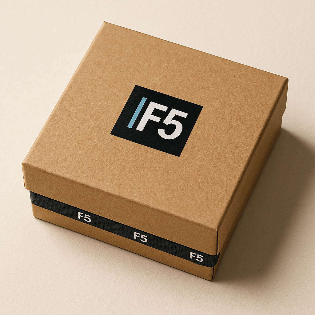 Caixa kraft com adesivo F5